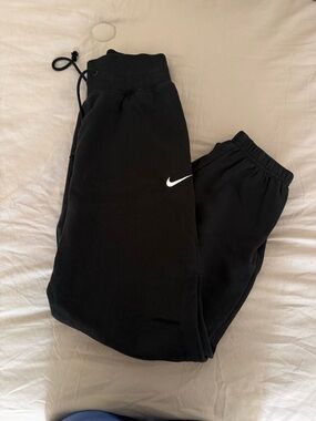 Nike joggers
